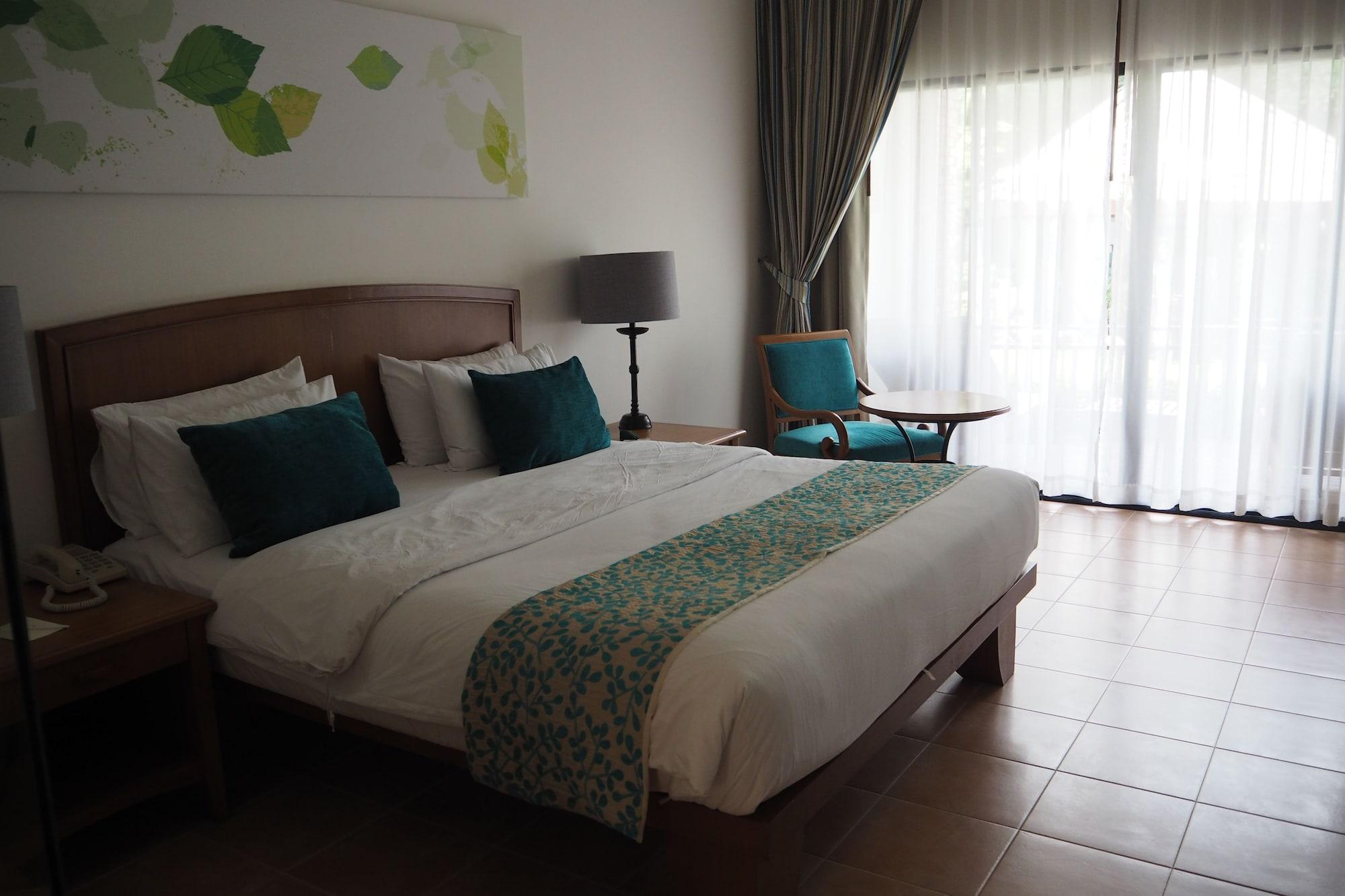 Woodlands Hotel And Resort Паттайя Экстерьер фото