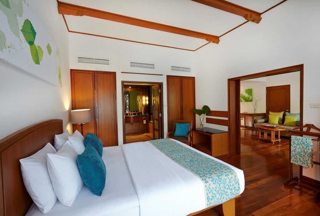Woodlands Hotel And Resort Паттайя Экстерьер фото